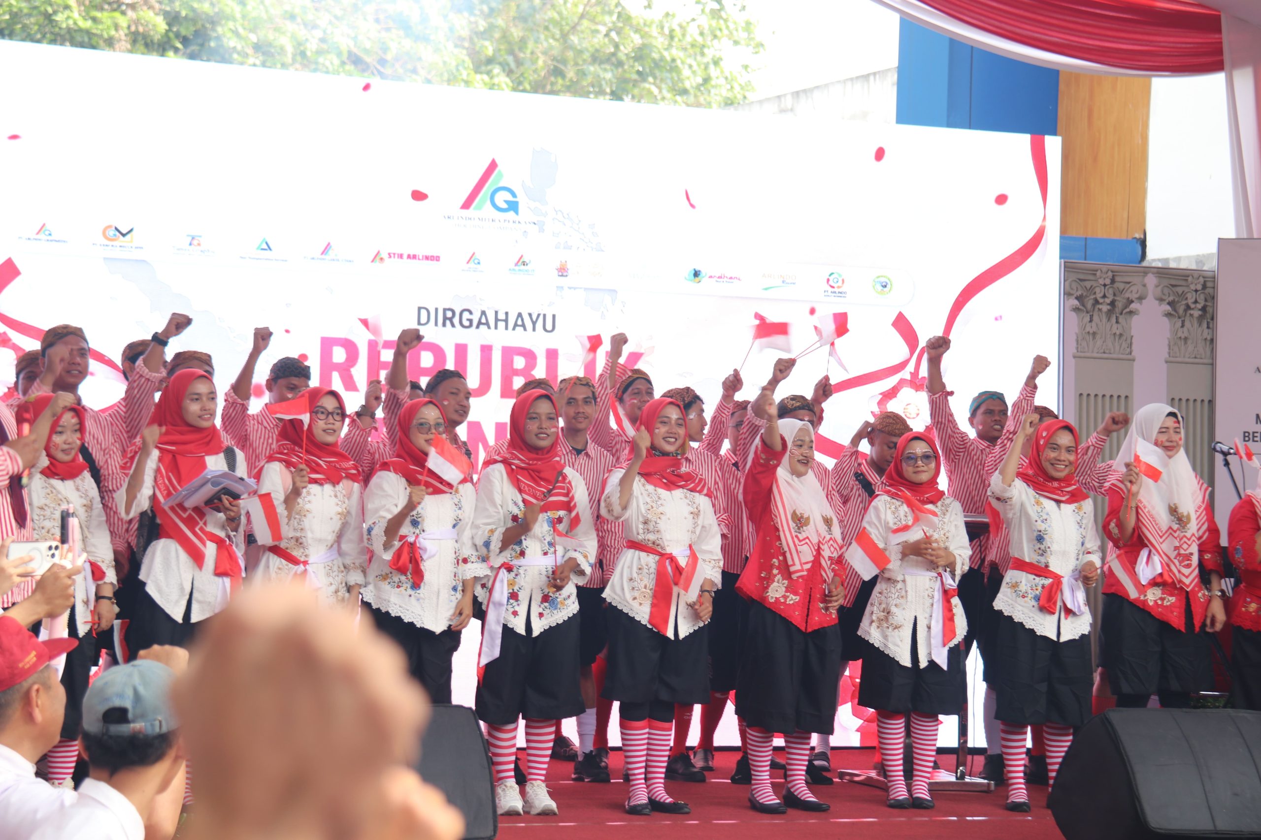 Arlindo Meriahkan HUT ke-81 RI dengan Semangat “Merdeka Bersama, Berbagi Kebahagiaan, Tumbuh Bersama”